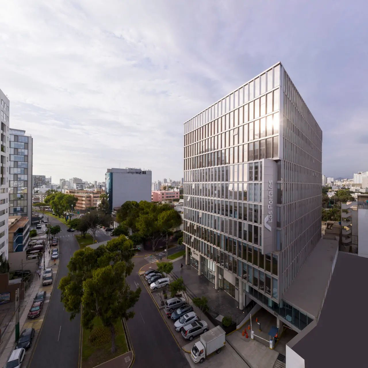 Edificio de oficinas moderno